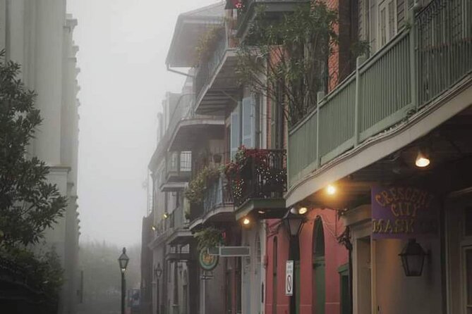 True Crime, Whores and Gore FQ Walking Tour - Bar Break: Drinks and Socializing