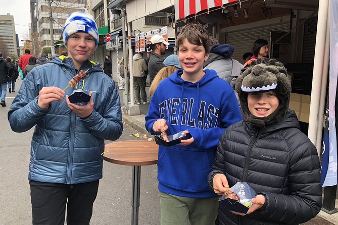 Tsukiji Outer Market Seafood Breakfast Tour in Tokyo - Indulge in Fresh Sashimi