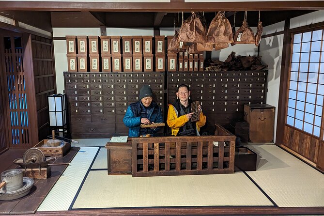 Ultimate Osaka - 5 Hours History Food Tour - Exploring Shinsekai