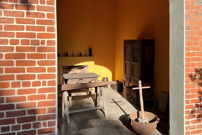 Urban Enslavement Tour at Hermann Grima House - Guided Exploration