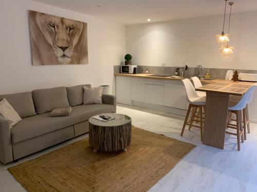 Victorias House - Accommodation Types and Amenities