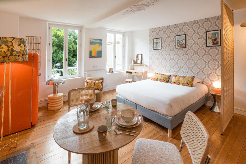 Villa Robs - Fully Equipped Apartments, Smart TV, High-Speed Internet, Ideal Location - Short Stays & Business - Amenities and Features