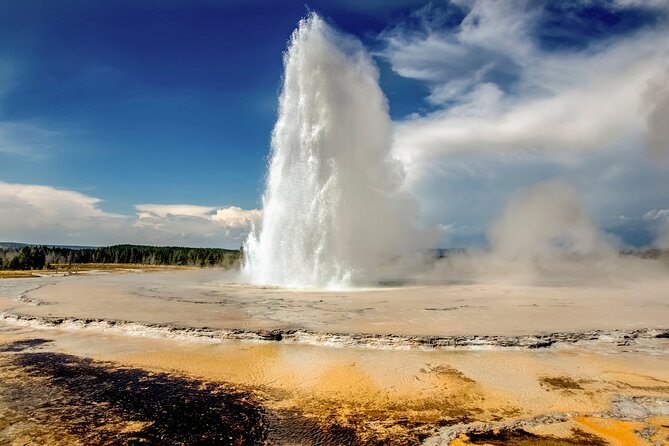 Yellowstone & Grand Teton National Parks: Small Group 4-Day Tour - Inclusions and Activities