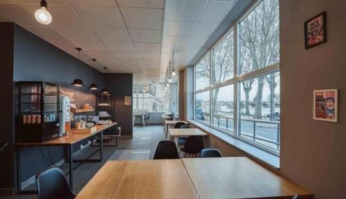 Zenao Appart Hotel Nevers Loire River Quay - Accommodations and Amenities