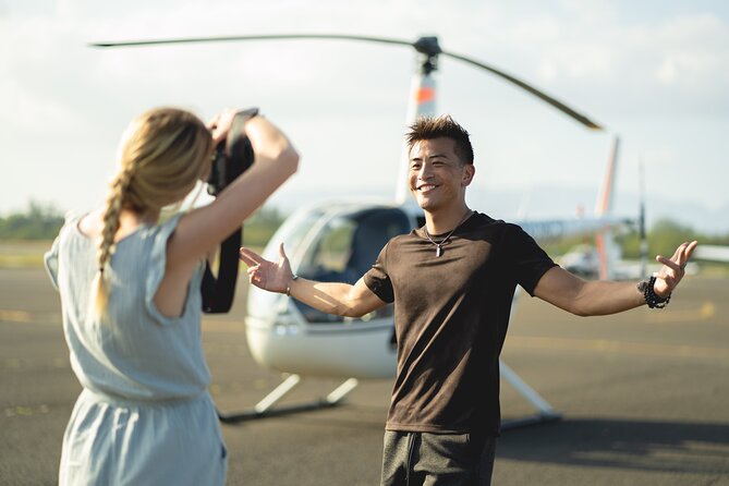 30 Minutes SHARED Helicopter Tour in Honolulu - Meeting and Pickup