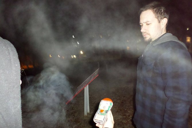 1.5-Hour Cemetery Ghost Hunt in Chattanooga - Utilizing Ghost Hunting Equipment