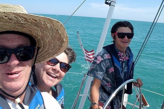 2 Hour Sailing Adventure in Lake Michigan (Up to 6 People) - Wildlife Spotting Opportunities
