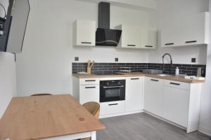 47 Carnot Place - Amenities and Facilities