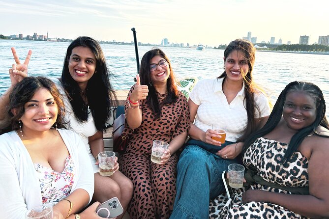 75 Minutes Detroit River, Belle Isle Breeze Electric Cruise - Accessibility Considerations
