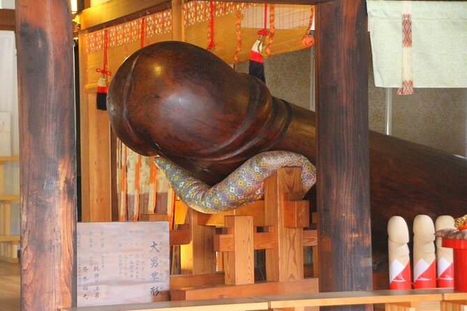 A Fun Car Tour to Inuyama Castle and a Phallus - Urakuen Garden: A Serene Oasis and a Unique Tradition