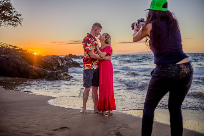 A Romantic Photoshoot for 2 in Maui - Pricing and Cancellation Policy