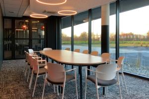 Akena Hotel Troyes - La Chapelle St-Luc - Amenities and Services