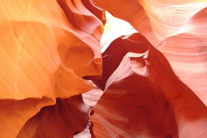 Antelope Canyon and Horseshoe Bend Day Adventure From Scottsdale or Phoenix - Exploring Antelope Canyon