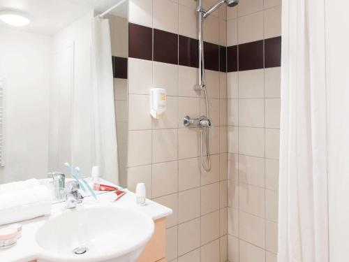 Aparthotel Adagio Access Saint Louis Basel - Amenities and Services