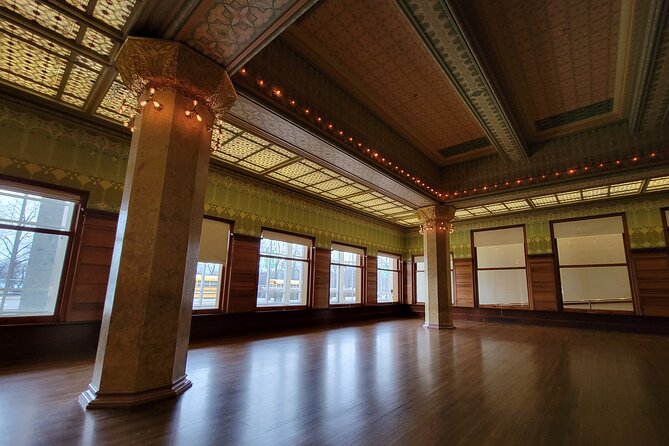 Art Institute of Chicago Private Expert Guided Tour - Customizing Your Art Museum Experience