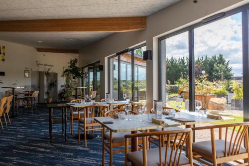 Artémis Hotel & Spa Bistro Coquet - Comfortable Accommodations