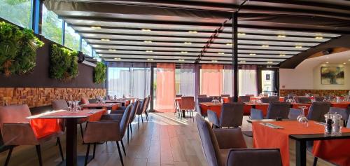 Atrachjata Hotel Restaurant - Dining Options