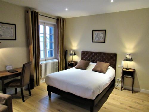 Auberge Du Grand Dauphin - Dining Options