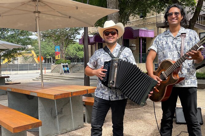 Authentic & Traditional Musial Park Serenade (trio) - Location and Accessibility
