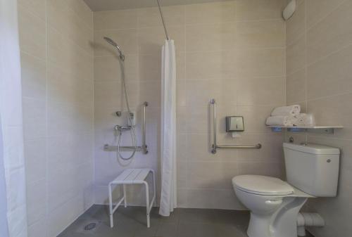 B&B HOTEL Orange - Guest Experience and Staff Feedback