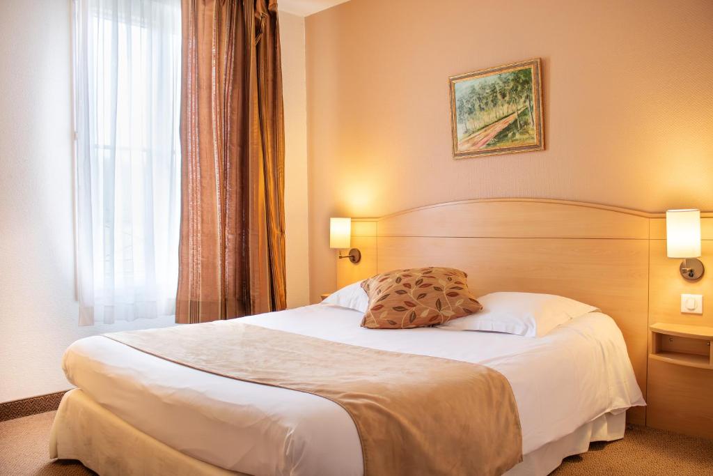 Brit Hotel Châteaudun - Available Amenities and Services