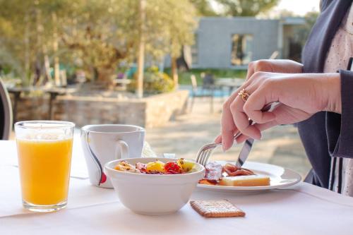 Brit Hotel Nantes Vigneux - LAtlantel - Facilities and Services Offered