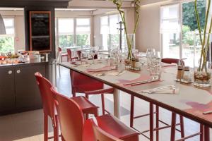 Campanile Angers West - Beaucouzé - Dining Experience at Le Restaurant