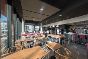 Campanile Le Mans Center - Train Station - Dining Options