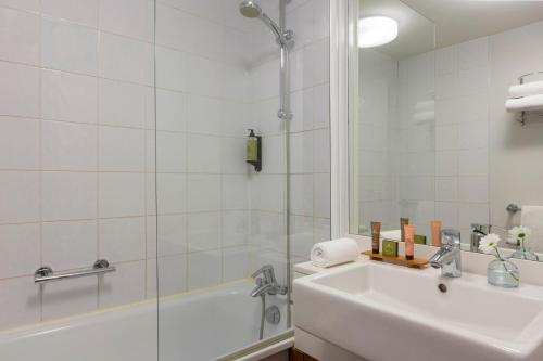 Citadines City Centre Lille - Amenities and Features