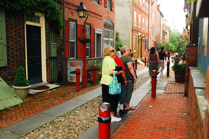 City Sightseeing Walking Tour – Founding Fathers and Mothers - Customer Feedback and Experiences