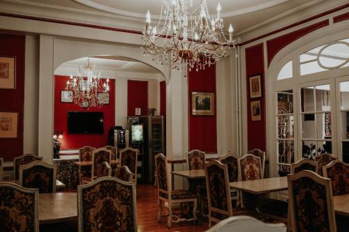 Crystal Hotel Reims Center - Accommodation Features and Room Types