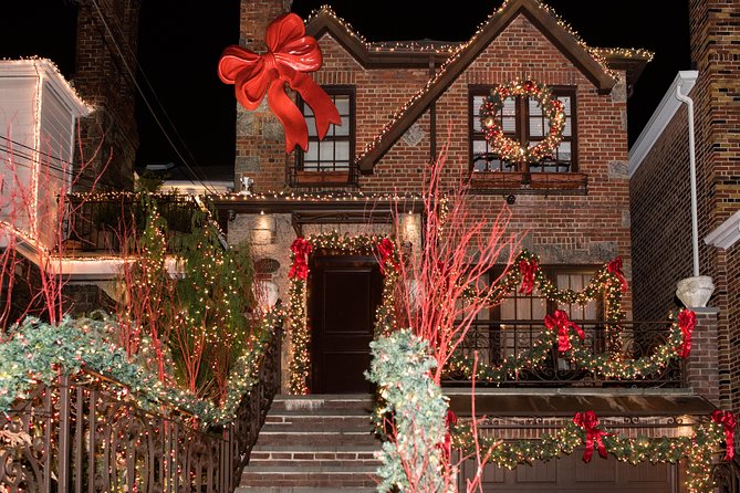 Dyker Heights Christmas Lights and NYC Skyline View Bus Tour - Inclusions and Exclusions