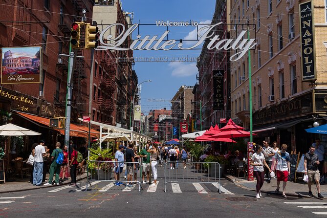 Explore NYC- Tour of Manhattan, The Bronx, Queens & Brooklyn - Scenic Walks and Photo Opportunities