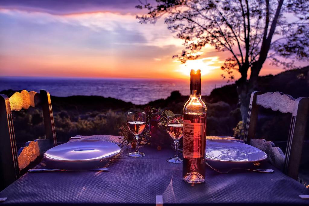 Ferayola Inn - Dining Options