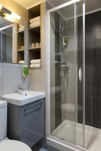 FH Confort Hotel Orléans Comet - Guest Experience