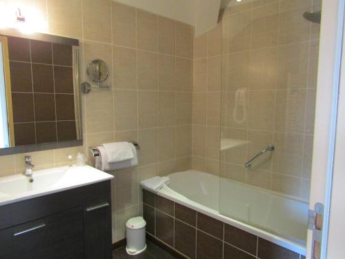 Fifi Moulin - Guest Experience and Feedback