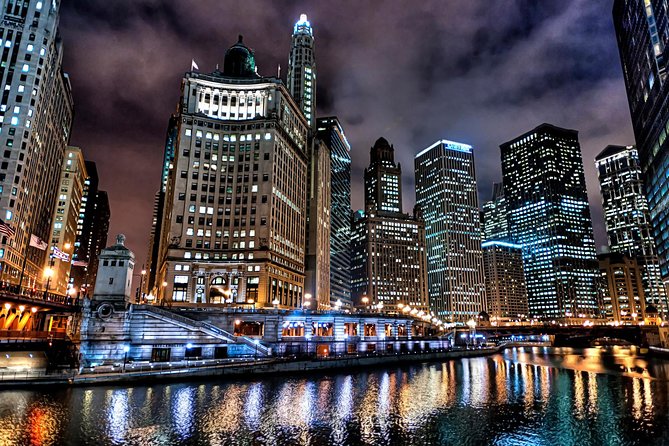 Fright Hike: Chicago Halloween Bike Tour - Meeting Point and Logistics
