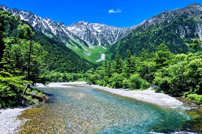 From Takayama: Cultural Heritage & Kamikochis Alpine Beauty - Group Size and Guide Expertise
