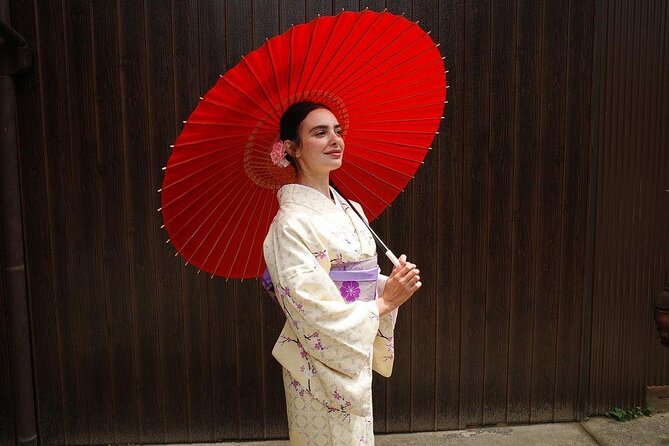 Go Out Freely Wearing a Traditional Kimono - Private Tour Experience