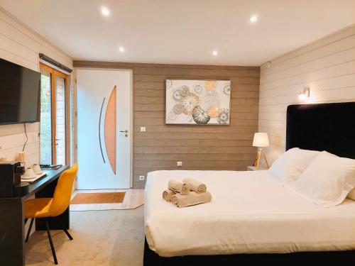 Haie Des Granges Domain - Accommodation Options