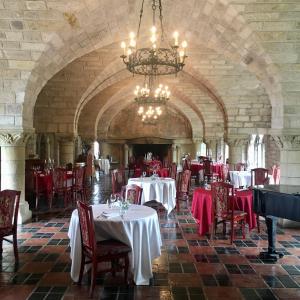 Hattonchatel Château & Restaurant The Castle Table - Guest Experience