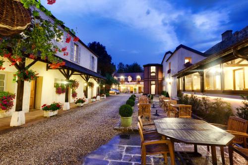 Hotel Belle Epoque - Amenities and Services