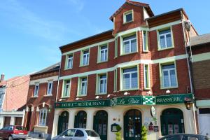 Hotel De La Paix - Room Amenities and Features