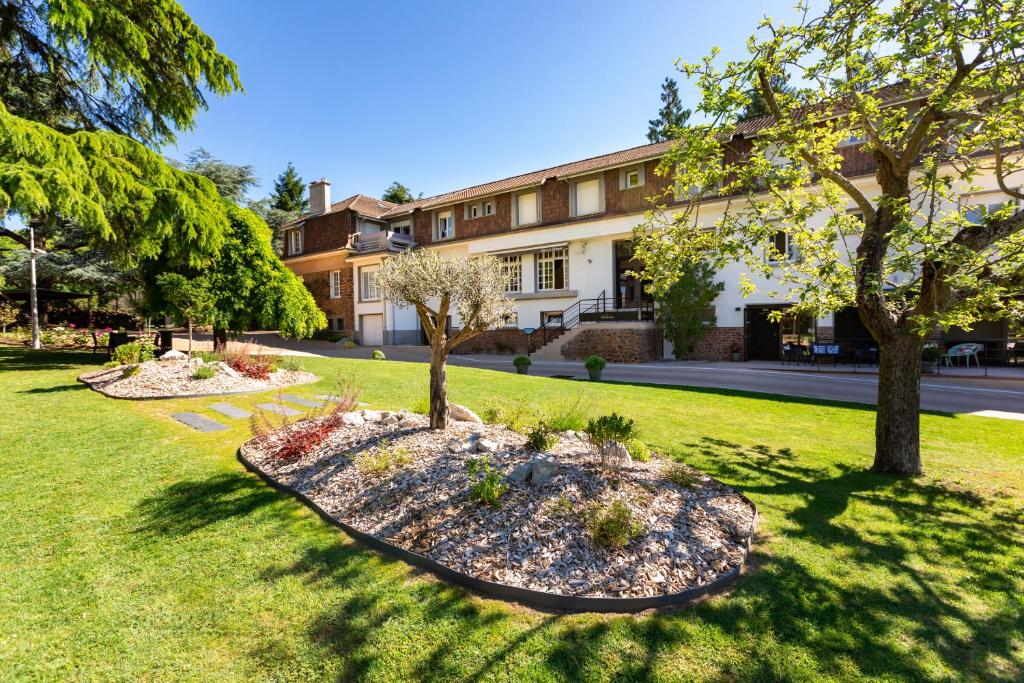 Hotel De La Pommeraie - Guest Experience