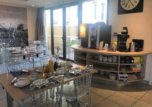 Hotel La Verriaire - the Originals - Amenities and Services Offered