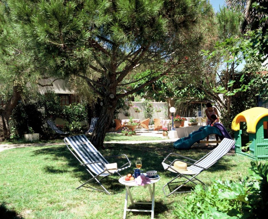 Hotel Le Mirage - Activities and Attractions Nearby