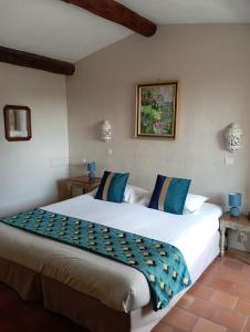 Hotel Mas De Cure Bourse - Amenities and Facilities