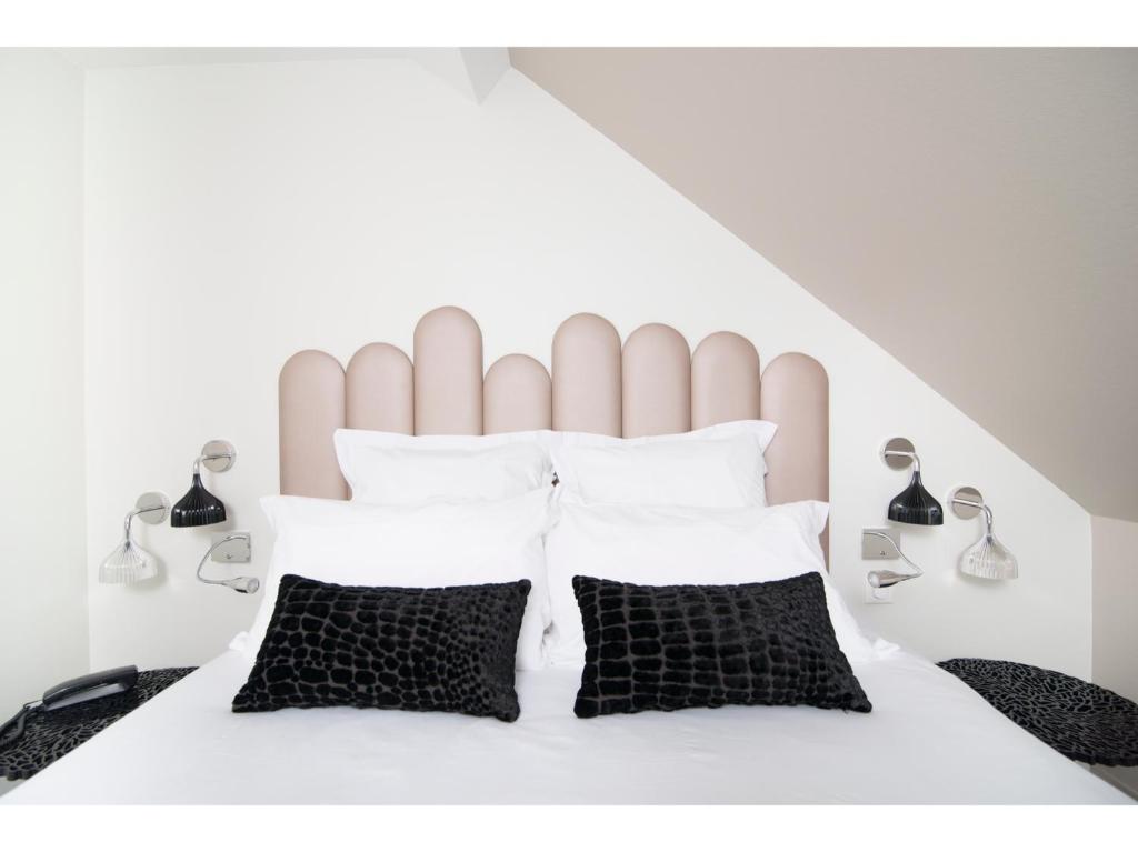 Hotel Restaurant Les Capucins - Accommodations and Room Features