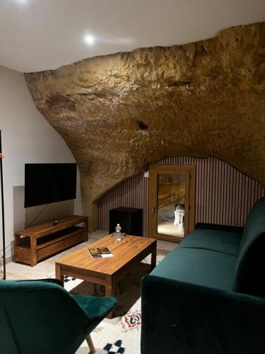 Hotel-Restaurant-Unusual Room Spa - The XII of Luynes - Dining Experience