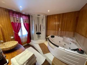 Hotel The White Snow - Accommodation and Amenities